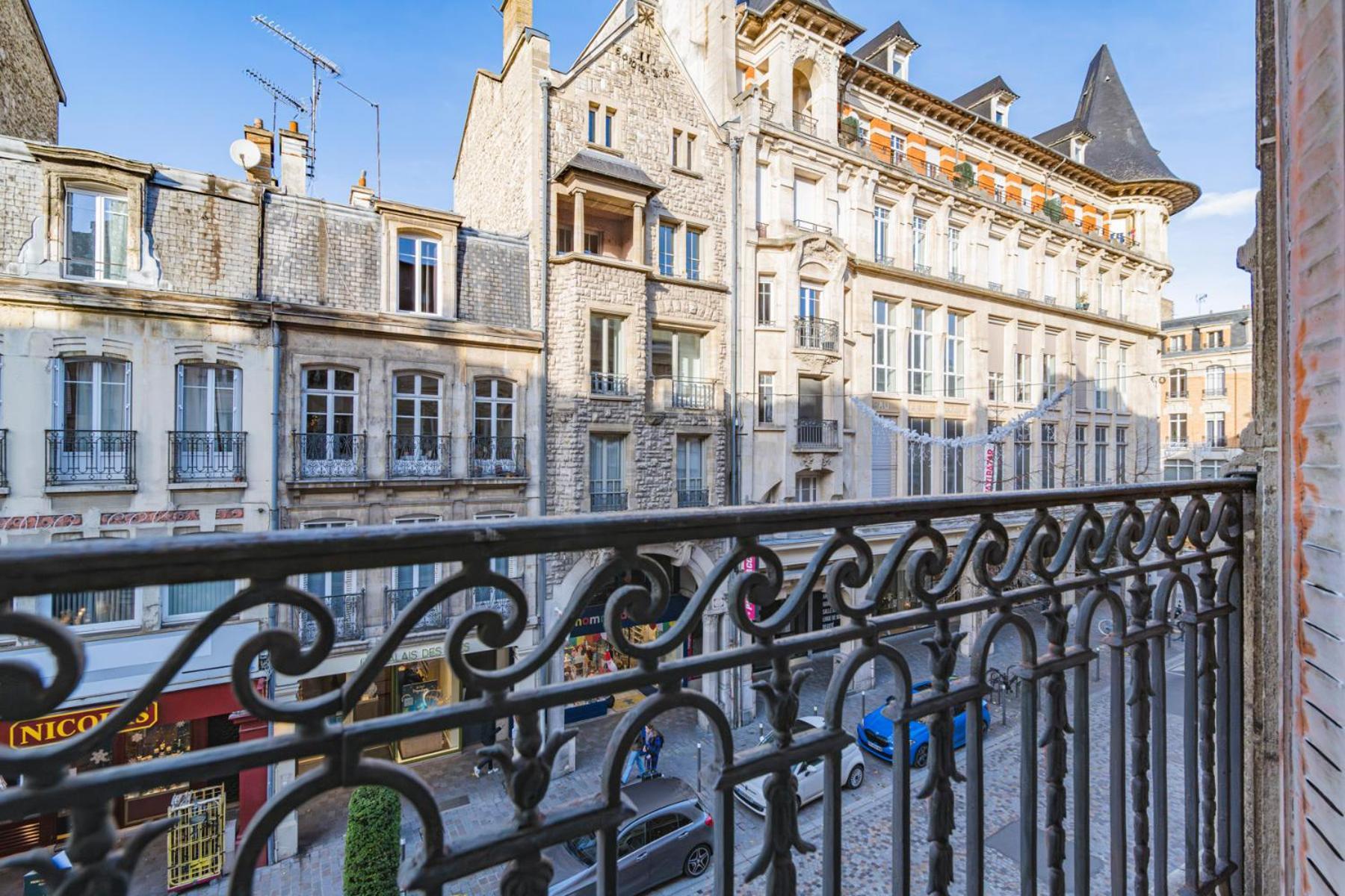 Champagne Central - Exceptionnel 3 Chambres Reims Exterior foto